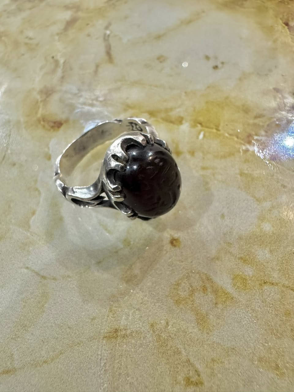 للبيع محبس عقيق منقوش يااباعبدالله فضة 925 للاستفسار خاص


**إذا كنت صاحب هذا الإعلان وتريد حذفه لأي سبب، رجاءا أرسل رسالة إلى الدعم الفني**