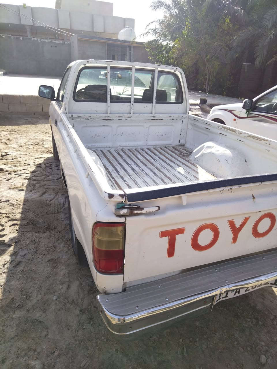 بيك اب تيوتا
موديل 2001
رقم بغداد تحويل تريد وكاله
سنويه لل 29
محرك كير مكفول
محرك مكفول من تبخير من تنقيص
سياره مكفوله من فتح من صبغ من البارد
كهربائيات كله شغاله
تبريد تدفئة 
مكاني واسط نعمانيه
***********

***********
