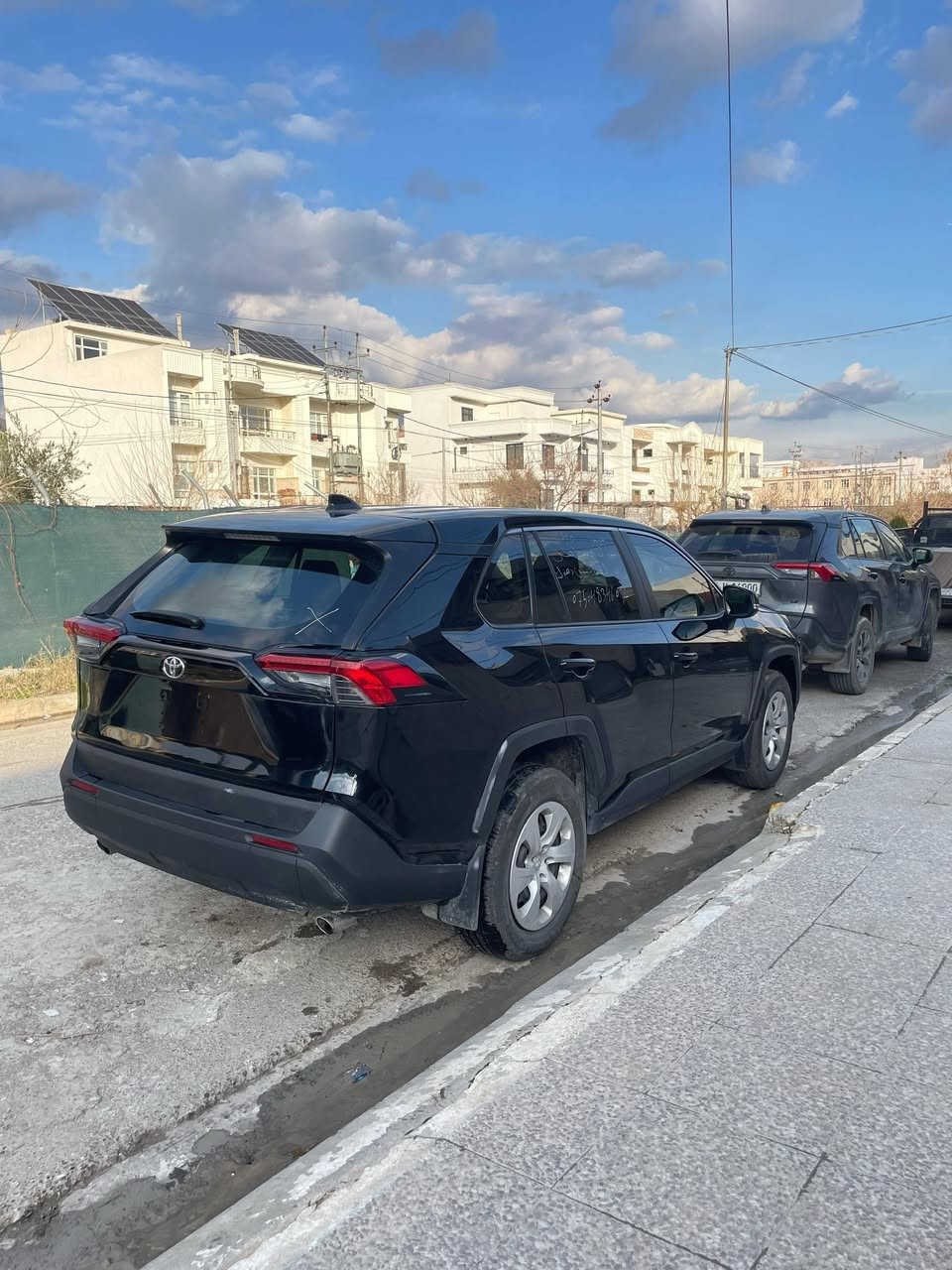 ...اليوم (5/2/2026), بعون الله تم وصول سيارة تويوتا راف 4, موديل LE 2024, السيارة مكفولة من الشواصي والدواخل وألأيرباكات، ماشية 20 الف ميل، كير& محرك بشرط، تبريد & تدفئة على وضعية الشركة، رادار أمامي وخلفي وفي الجوانب وباقي المواصفات المعروفة في الراف 4, السيارة ما ناقصه شي وكلها على وضعية الشركة، صبغ فقط باب الصندوق وشبر من جملوغ الخلفي جهة السايق، صور الحادث مع رقم الشاصي مرفق مع الصور، السيارة في دهوك وتترقم شمالي، السعر 220$ مع مجال قليل، تلفون :***********..
