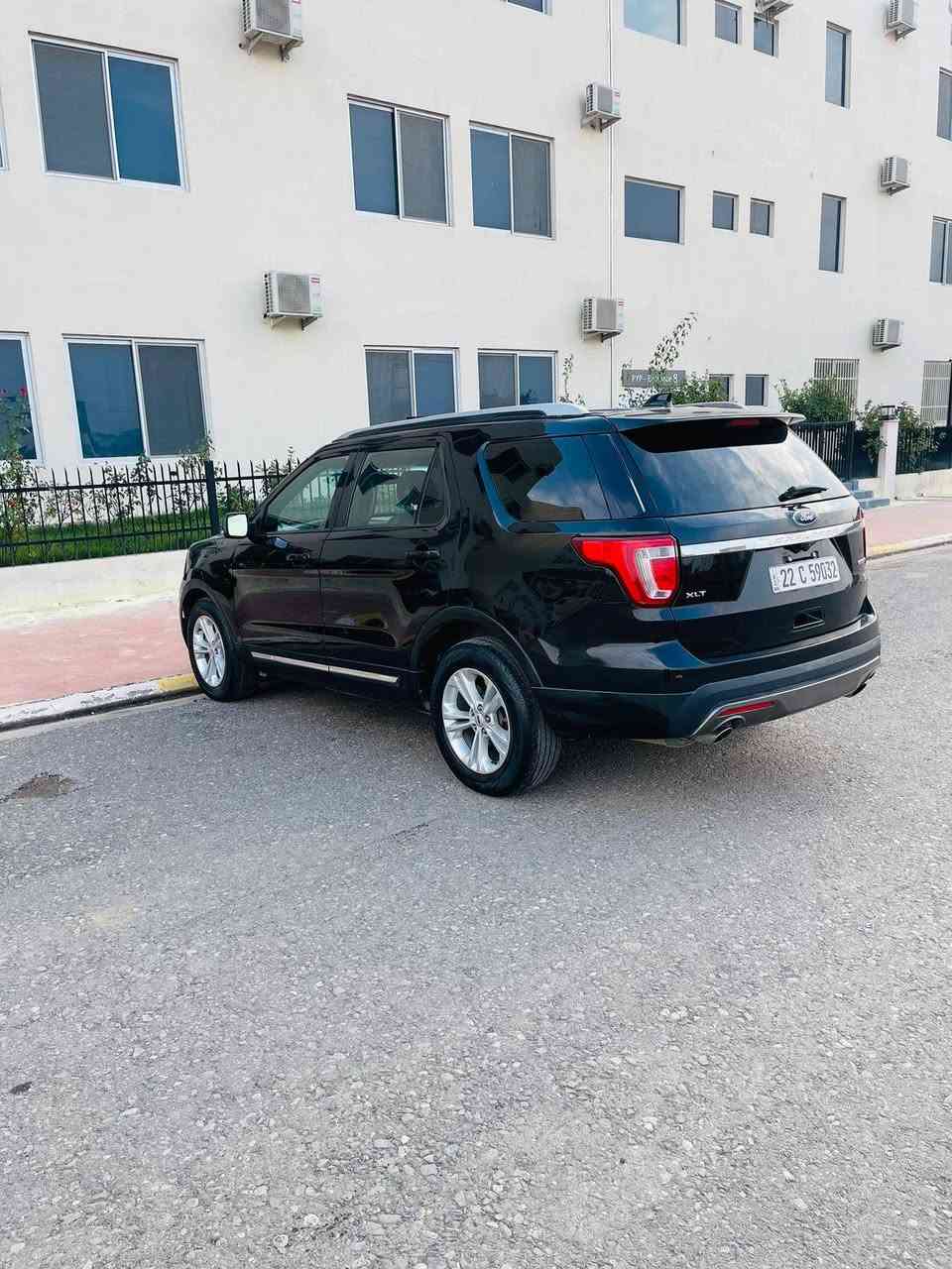 بسم الله الرحمن الرحمن 
فورد اكسبلور موديل 2016
سته سلندر 6v
موسفات شاشه كبيره 
بسمه 
كوشين جلد كوشين كارهباي
كوشين هيتر
سندق كارهباي
سبعه راكب 
سنويه جديد هنا 2030
خمسه قتع صبوغ بس بيدون داخلي 
كير معركة بشرط 
سعر 144$
م ***********
***********
مكان اربيل. واتساب فايبر
