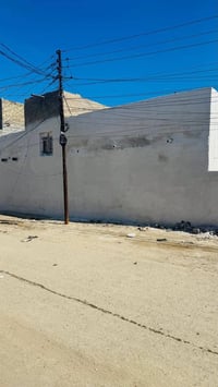 🔴 دار بمساحة ٢٧٥ متر بناء جيد  🔹️يحتوي على استقبال ومطبخ وثلاث غرف نوم...