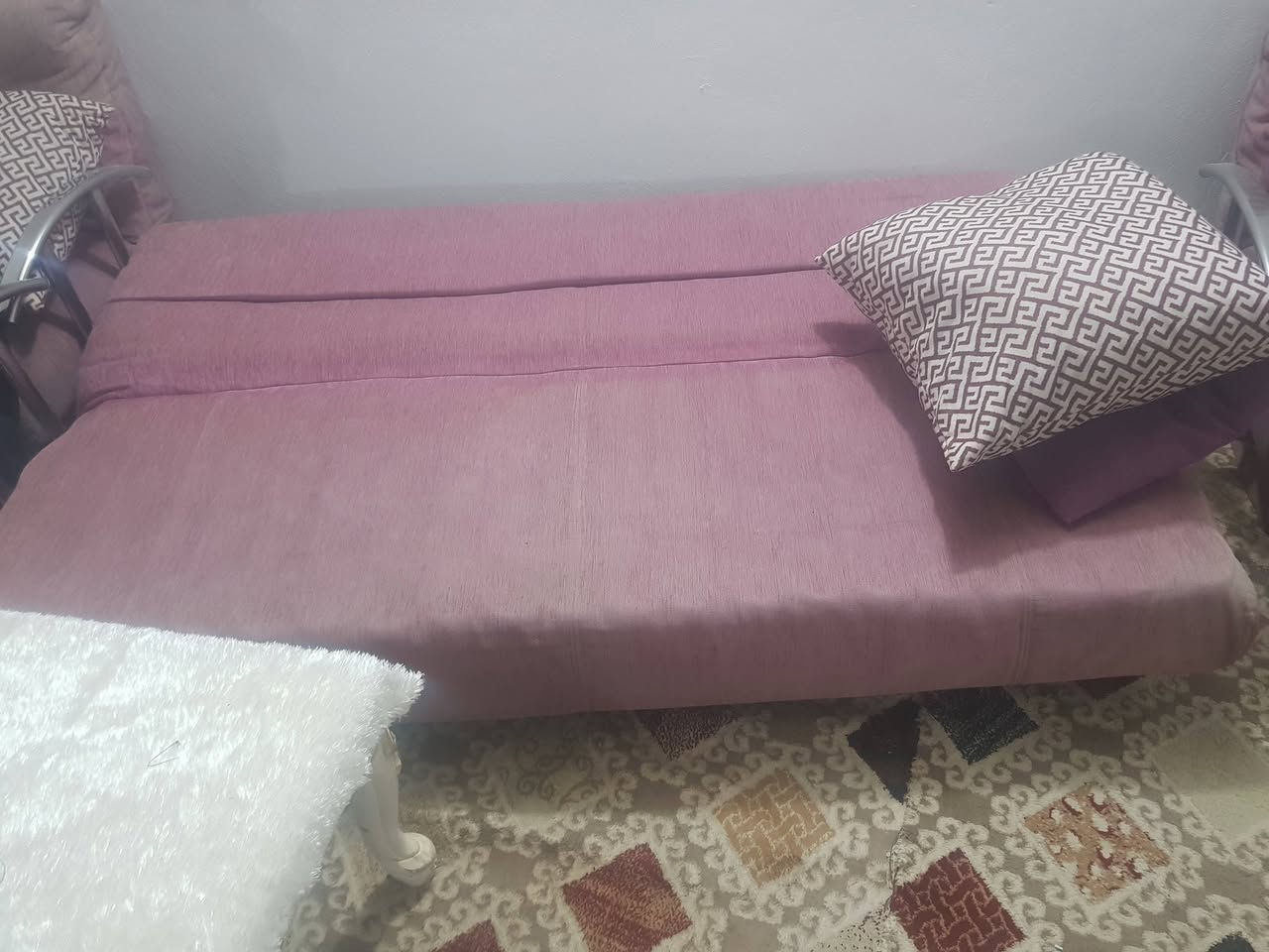 تخم تركي بضاعة اربيل نضيف بيع مستعجل سعره 200 للاستفسار واتساب ***********
