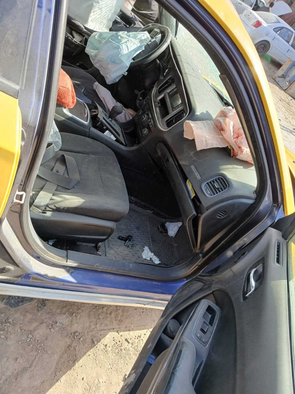 جارجر مظروبه للبيع 2014 رقم ذي قار سابقآ مكفوله ابيع عله ظربته ***********
