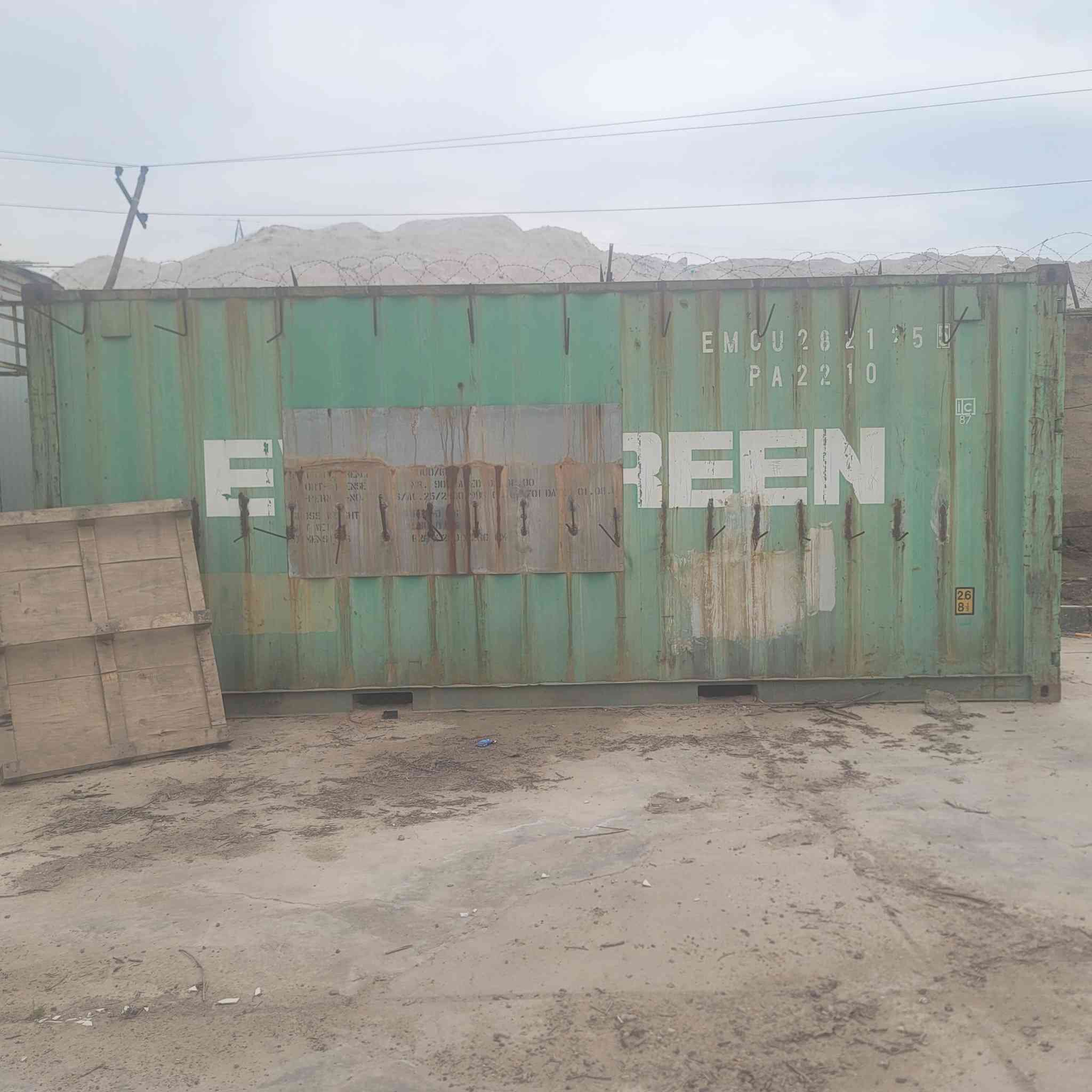 للبيع: حاويات  عدد 2 - قياس 6 متر
نظافة  كما هو موضح في الصور المرفقة
للاستفسار الاتصال 
***********
