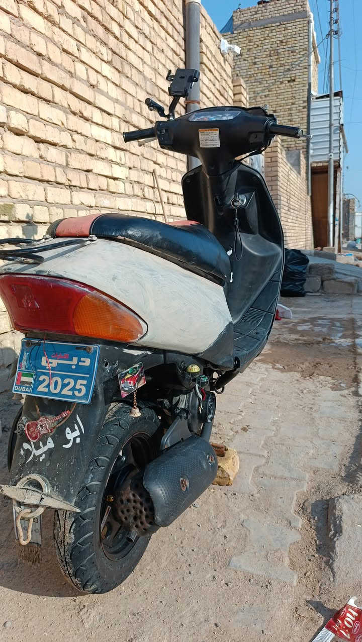 دراجه ساسوكي رياضي للبيع  مفتوحه مره وحده   العنوان ميسان الشيشان الثانيه السعر 300 وبيهه مجال التصال على  هذه الرقم  ***********
