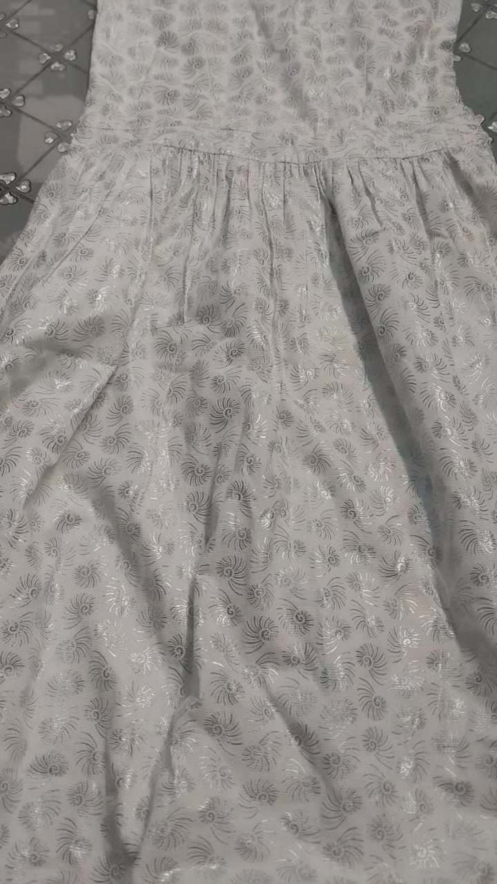 فستان بناتي قياس ١٠ ١١ سنه ب٩ والأبيض كلمونا ب٦


**إذا كنت صاحب هذا الإعلان وتريد حذفه لأي سبب، رجاءا أرسل رسالة إلى الدعم الفني**