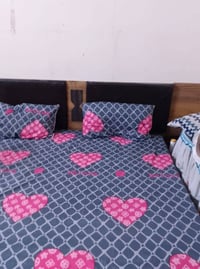 ميز تواليت تركي وياه كومديات اثنين وتاج جربايه تركي وصوميه عراقيه تخت ...