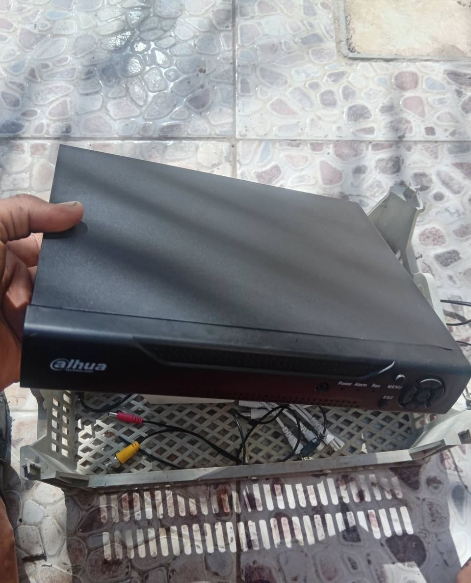 كامرات اربعه 3مستخدمات سبوع وحده بعده بكارتونه كلهن كلهن كاملات حته الجهاز وياهن #للبيع


**إذا كنت صاحب هذا الإعلان وتريد حذفه لأي سبب، رجاءا أرسل رسالة إلى الدعم الفني**