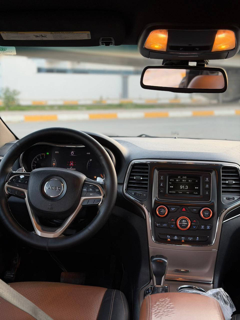 للبيع جيب لاريدو 2016
محرك كير بدون فتح 
الضرر/صفحه يمين صبغ مع بونيد بدون دواخل بدون ايرباك فقط رش
مكان السياره كركوك منطقه تسعين
سعر/178 
***********
