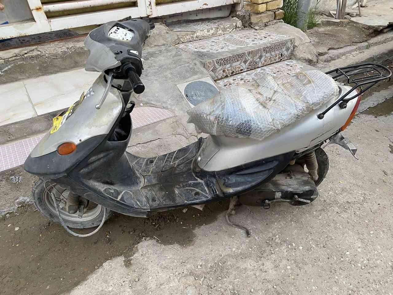 سلام عليكم 
للبيع دراجه بيجي كوم حديد ما اعرف شبيها طافيه عنوان الشهداء قرب حي الصناعي الجديد *********** السعر ١٠٠
