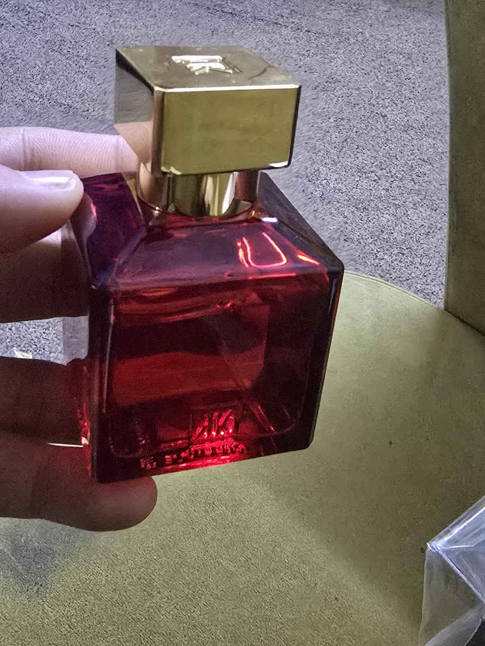 السلام عليكم 
بكرات روج 540   70مل   مستخدم قليل اقل من 5 مل 
السعر 170$   علمآ سعرة 220$


**إذا كنت صاحب هذا الإعلان وتريد حذفه لأي سبب، رجاءا أرسل رسالة إلى الدعم الفني**