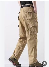 بنطرون قياس ٤٠ • حذاء قياس ٤٤