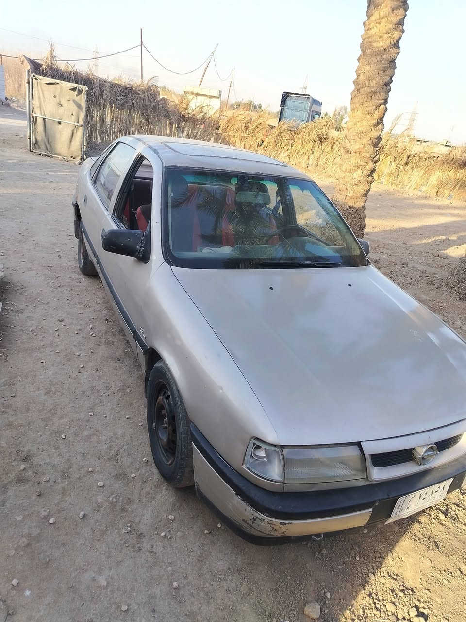 السلام عليكم اوبل فكترا رقم بغداد كير عادي السياره  خير من الله راعيه موجود بس ميقبل يحول السعر ١٨ وبيه مجال مكاني بابل المسيب ***********
