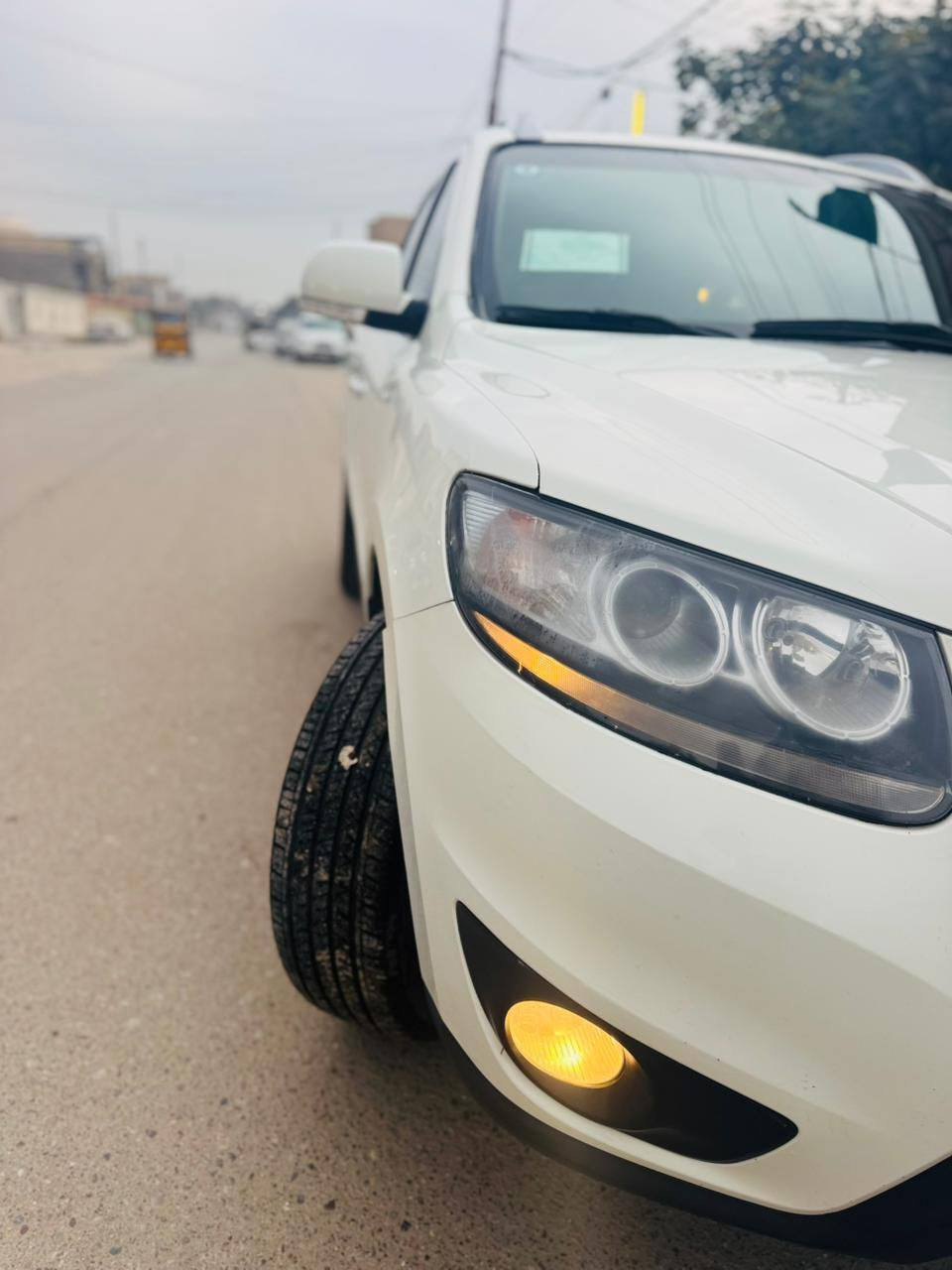 مكينة ٦ سلندر ٣٥٠٠
سنتافيا 2010 خليجي ب أسمي
كفاله عامه من كلشي 🩵
صدر امامي خلفي جديد 
فتحة حساسات تحكم مري شفط 
٧ راكب تبريد ٣ قطع 
ماشية ١٢٩ الف 
بلادية و كفالة عامة 
السعر155 
بغداد المحمودية
رقم الهاتف ***********
