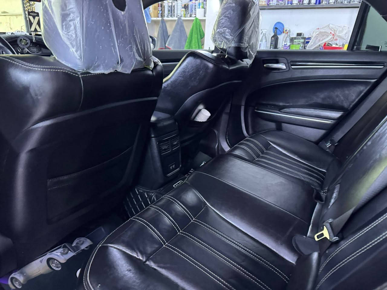 كرايسلر اوباما 2021 🔥
فول موصفات المرغوب تور ويل 
السياره حادث بنيد مفتوح وصبغ رصعه جامغ باب خلفي ايمن شخط 
كشنات تدفئه 
داخل جلد
بانوراما 
سستم صوت عال دمام بل جنطه
مضخم صوت
مرقم اربيل 
وارد كندي
محرك سته سلندر 
سونار موجود 
مكان السياره كربلاء 
رقم صاحب السياره ***********
