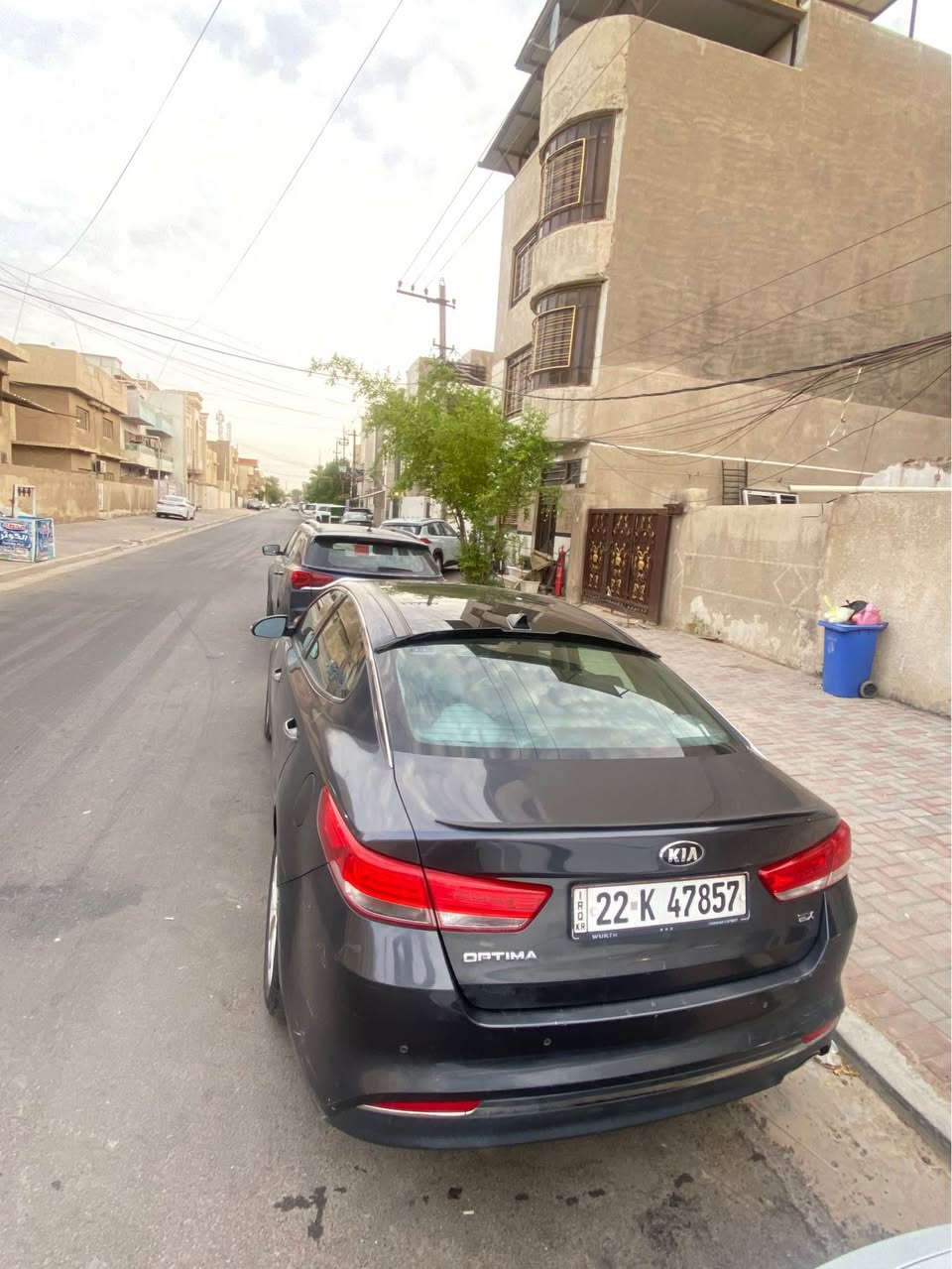 السلام عليكم

كيا اوبتيما EX 2018 وارد أمريكي 🇺🇸

ممشى 93 ألف  

محرك 2.4 اقتصادي وعزم ممتاز  

فل كامل EX  

شاشة + كاميرا + بصمة + فتحة  + بانوراما + كشنات كهرباء+ كشنات تدفئه وتبريد 

تبريد ثلج والسيارة استخدام يومي ممتاز  

السعر ١٢٥$ 

السعر قابل للتفاوض بالمعقول بعد المعاينة

للاستفسار خاص أو اتصال
العنوان بغداد الكاظمية
*********** اتصال
*********** واتساب Colombo, Sri Lanka
