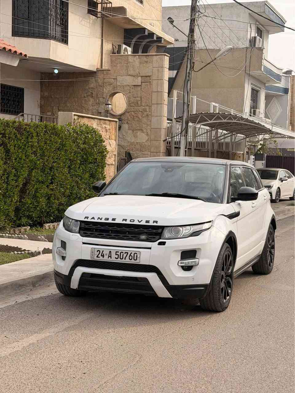 السلام وعليكم رانج روفر موديل 2013  رقم اربيل جديد سعرها 153 ورقه خليجي كفاله عامه وكالة سردار
 مواصفات VIP 

مكينه 8 سلندر سوبر 

فتحة سقف بصمة 

تشغيل وبصمة ابواب 

جكات تصعد وتنزل 

كشنات كهرباء تدفئه وتبريد وكشنات جلد  

رادارات وخلفي دمام صوت هارمن كاردن متكامل  زراق لايت جنطة كهرباء  ثلاجة شاشه كبيره نقاط عمياء وضعيات قياده متعدده  تحكم ستيرن جهتين شفتات ستيرن حساسات امامي خلفي مثبت سرعه السياره جديدة بمعنى الكلمة 

مكاني بغداد العامريه شارع المنظمه  

الاستفسار *********** بغداد, العراق
