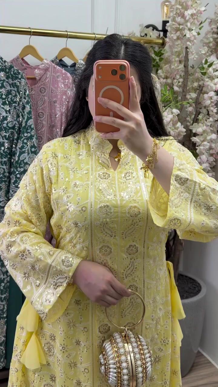 كوني مميزة للعيد بلا مجهود… دراعتكِ تتحول لفستان أنيق
 #الدراعة #اناقة_انثى #الفستان #نزاكه_وستايل_😉✨ #العراق


**إذا كنت صاحب هذا الإعلان وتريد حذفه لأي سبب، رجاءا أرسل رسالة إلى الدعم الفني**