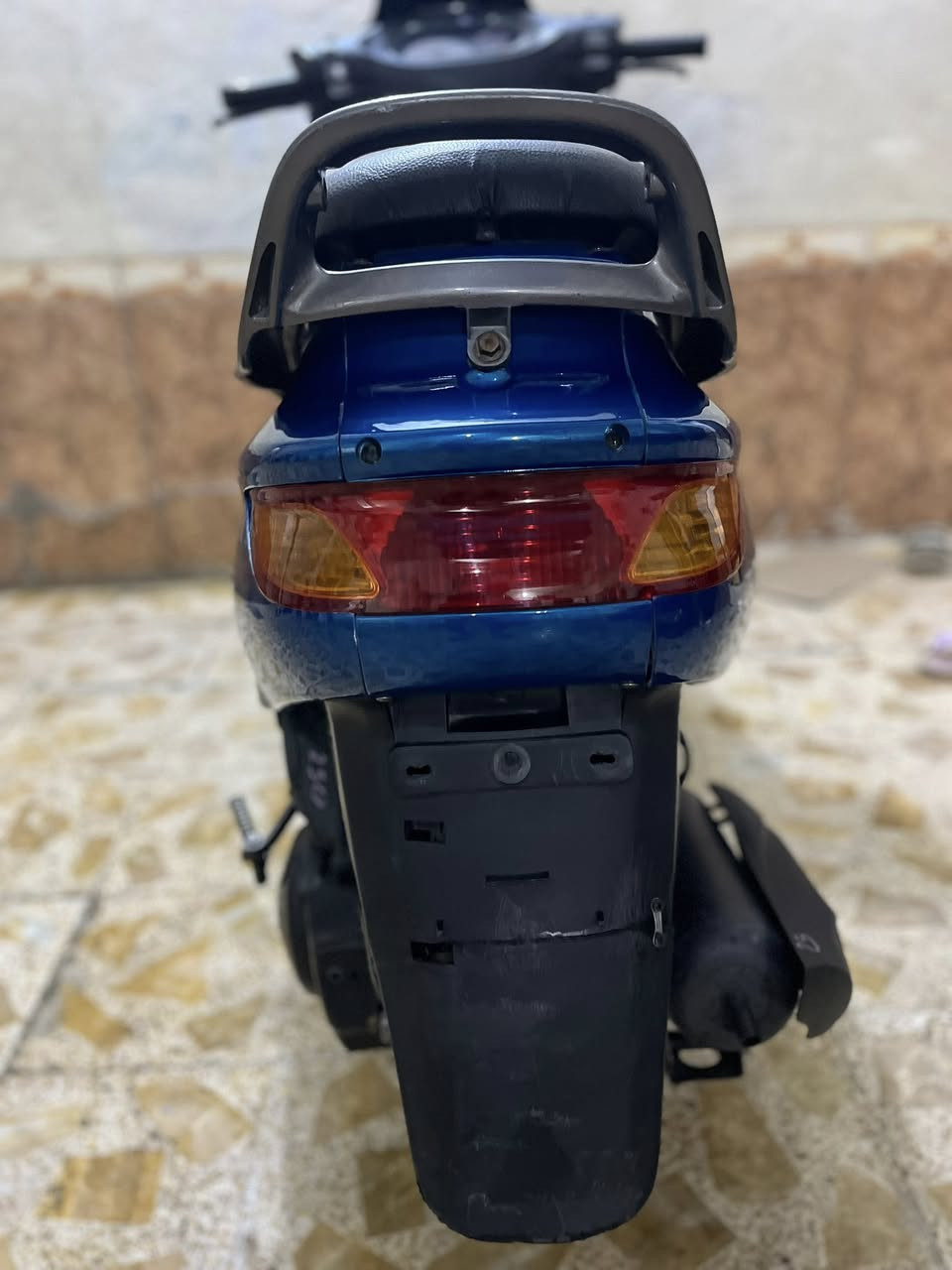 سلام عليكم
دراجه فراشه فحل محرك ما مفتوح كهربائيات كله شغال مكان نجف شارع المدينه سعر 550 وبيه مجال ***********
