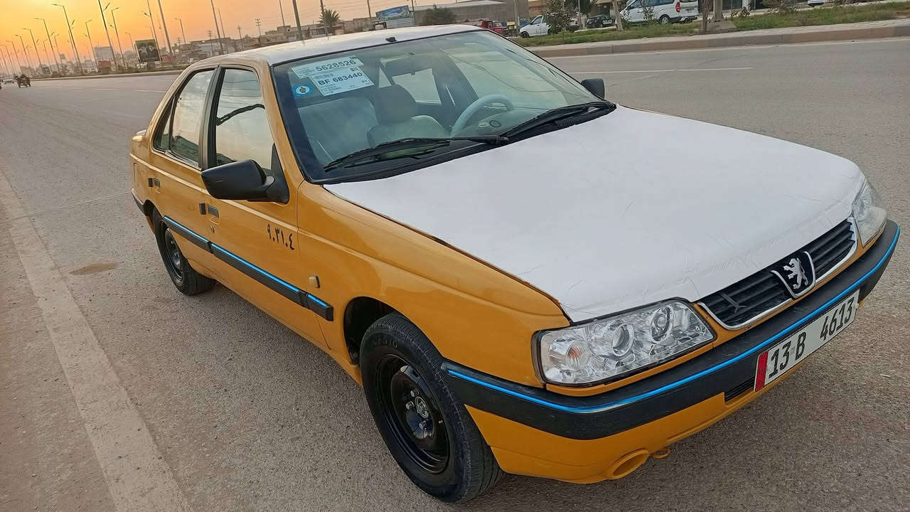 بيجو 405 
موديل 2012 رقم نكليزي بسمي هستوني محولهة مصفرة من هيئه وغرامات  
مكفوله من ضربه وتبديل وصبغ كير مكينه فرنسي 
صدر. حداديه تايرات زينات كهربائيات كلهة شغاله
سعر 35 وبيهة مجال بسيط مكان كوت حي لحكيم ستفسار ***********
