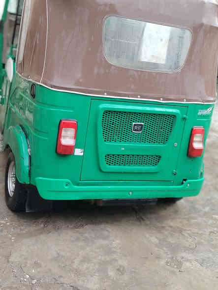 رجاآ قراه المنشور اله تخابر تكتك لبيع موديل 22 بيه سنويه ستنساخ عضم عاج  الصليه ضايعه وراعيه ماندله كفله من السرقه فقط تكتك كفاله كشر ومكينه سعر 4800 وبيه مجال قليل عنواني واسط الكوت *********** مامتواجد خاص واتساب متواجد
