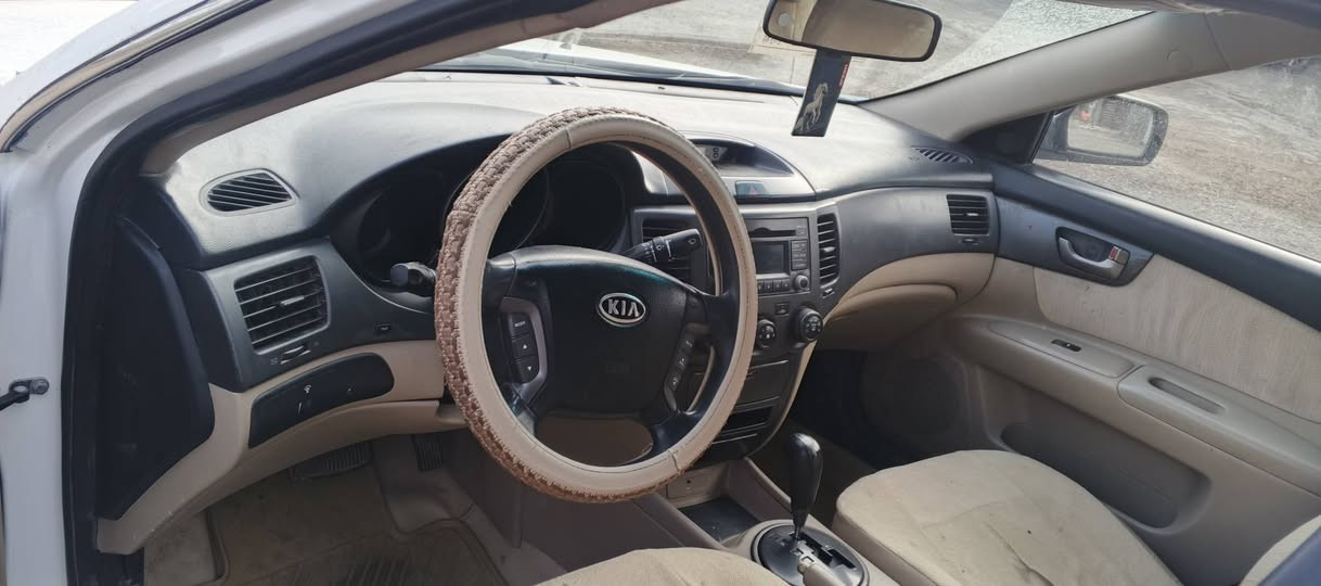 سلام عليكم
كيا اوبتما موديل 10 رقم بغداد الماني بسامينا تخم تاير جديد حداديه جديده كير محرك جديد سياره مال جناي ملاحظه السياره بيها قطعتين اثر طخه بسيطه السعر 110 بيه مجال العنوان بابل شوملي 

***********
