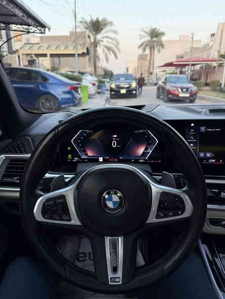 X7 60M 
موديل : 2023
ماشيـة : 26،000 كيلو
وارد أمريكـي 
مكفـولة كفالـة عامـة حتى من الشخط ✅
كيـر مكينـة كفـالة
مكينة V8 توين تيربو ( نفس مكينة الكومبتشن )
قدرة حصانية : 530 حصان
مواصفاتهة : 
تدفئة و تبريد بالكشنـات
مساج كشنات امامي
التاير الخلفي يفتر عكس الامامي
السيارة خنك مواصفات 1/1 
مواصفات الـ M60
السعـر : 70.000$ 💵
للاستفسار : *********** ☎️
مكان السيارة : زيونة او الكاظميـة
