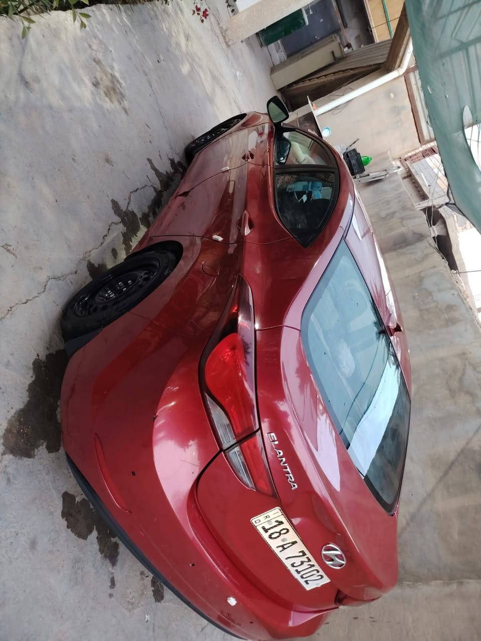 النترا 2016 أمريكي   مكينه 2000دوش  اصل 1800حادثها باب الصدر مبدل نفس اللون والباب الخلفي مبدل ومصبوغ  ودوسه شي قليل  وطخه بالصندوق المكان كربلاء  السعر ١٢٠ وبيه مجال  ***********
