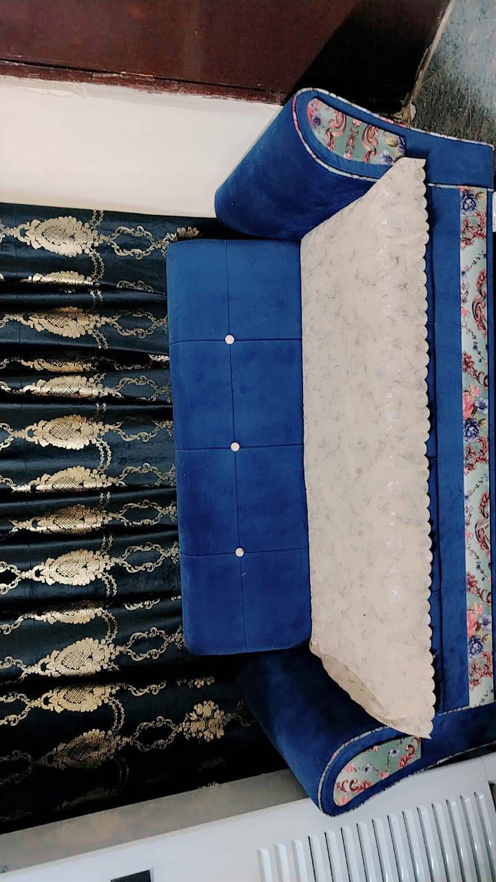 تخم للبيع 10 مقاعد 
تخم مرتب ونصيف 
سعر ٢٢٥  
***********
