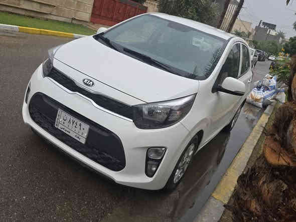 سلام عليكم
كيا بيكانتو موديل 2020 رقم بغداد 
مكفولة بدون ضربه ولا صبغ
ماشيه 28 الف كيلو 
محرك دوش جبير 4 سلندر 

مواصفاتها 
ويل كب 
بروجكتر 
ليد نهاري 
تحكم سترين
اواكس بلوتوث 
حكايه تلفون 
مانع انزلاق 
حاس
شاشه آيباد
كاميره دواره

السعر 120 قابل للتفاوض

مكان السياره بغداد حي الاطباء بلجهاد قرب خدمي شارع المطار للتواصل ***********
