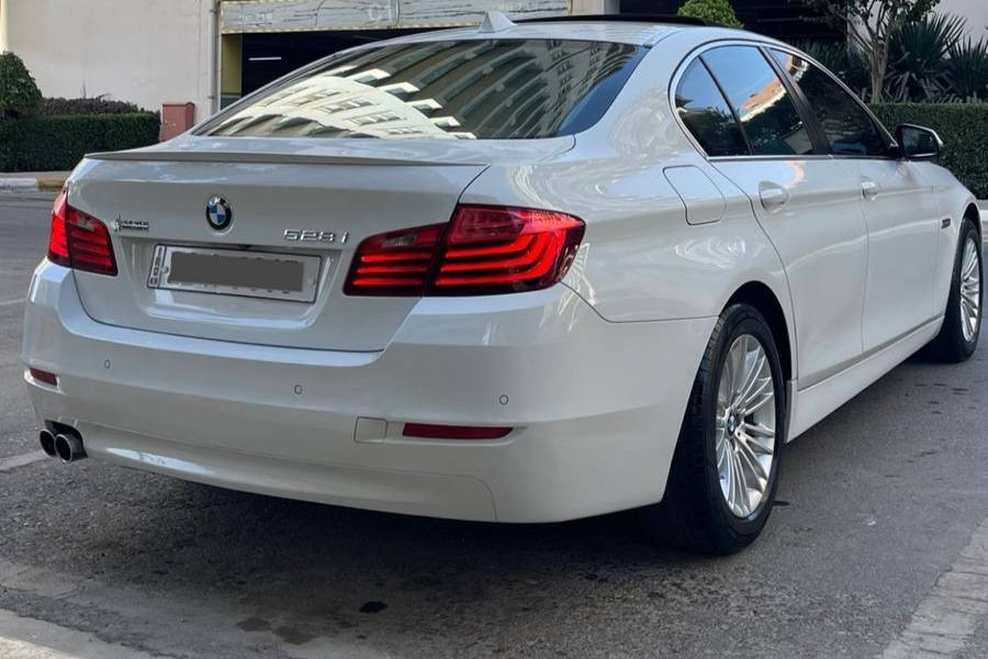 بێ ئێم دەبلیو 2014 مواسەفات 528i AL-UROUSH 
سفری شەریکەی عروش 
 ١٣٠.٠٠٠کم ڕۆشتوە لە سفرەوە لای خۆمەو یەک دەستە 
 فول مواسەفاتە ٥ پەردەو 
٥ کامێرا ,START STOP ,AUTO HOLD ,LIGHT LED,  
سلاید و ناو خەنەیی دەرگا سەحب و زۆر مواسەفاتی تر سێرڤسی بەس لە شەریکە کراوەو ڕۆنی تازەیە
و ٤ تایەی DUNLOP RUN FLAT
درع لۆک لەسەرە هی شەریکە
 جلدو کوشنی لۆکە ڕەقەم و سەنەوی تازەیە 
هایدرۆلیکی گێڕیشی LONG LIFE تیایەو تازە گۆڕاوە
٣ پەڵە PDR هەیە 
هیچ شتێکی نیەو لە ڕەسمەکە جوانترە

سـعـر : لە کۆمێنت داوابکە ڕاستەوخۆ بۆت دێت 📥 

گێر و مەکیەنەی بەشەرت 
هیچ کێشەیەکی تێدا نییە 

ژمارەی خاوەنەکەی  
***********
