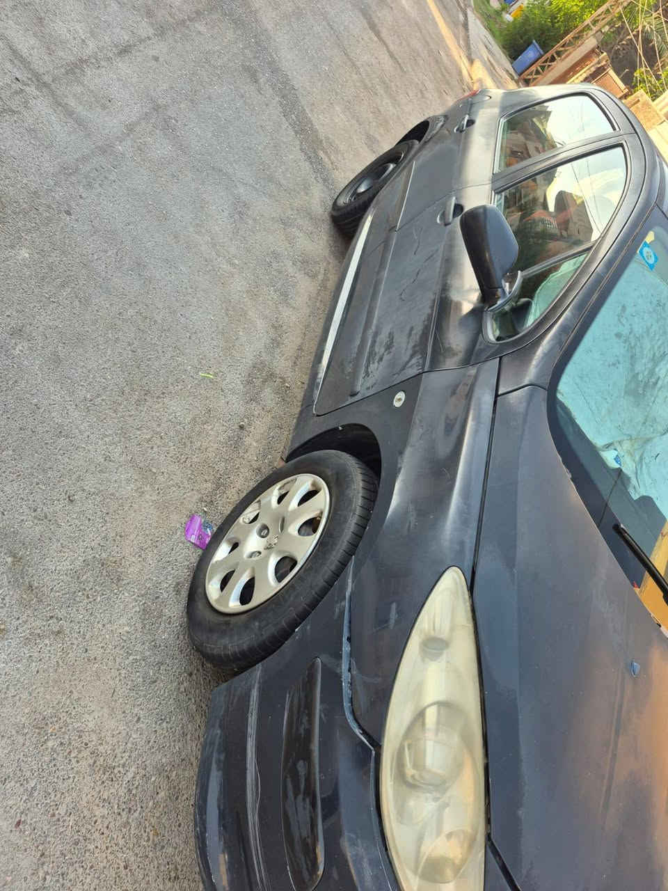 سيارة بيجو اسود 307موديل 2006
السعر 48 مع المجال بغداد الدورة
هشام ***********
