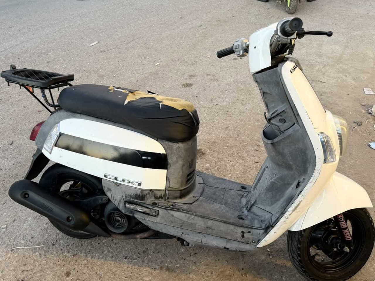 السلام عليكم بوليسه للبيع كفاله عامه مكينه بلاد دراجه برقي مناقصها فقط الكشن سلف هندر اشاير كله شغال مكاني بعقوبه سعر ٦٥٠ وبيها مجال *********** فقط واتساب متواجد وخاص مفتوح
