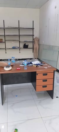 ميز • ارفوف • اكسسوارات