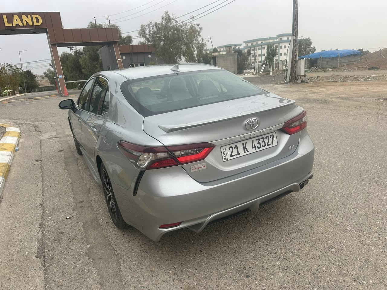 تويوتا كامري SE 
موديل 2023
ماشي 37 ميل 
ربع جملغ صبغ 
شبر جملغ خلفي بارد
بونيت مبدل بلادي 
سعر 195 بي مجال 
عنوان كركوك 
رقم ***********
