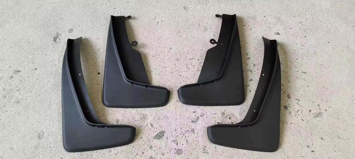 🚗 واقيات طين قالب بلادي لدورنكو  

متوفر الآن واقيات طين أصلية (قالب بلادي)  
مناسبة لسيارات دورنكو موديل 2011 إلى 2026  

✅ جودة قوية وتحمل عالي  
✅ تحمي السيارة من الطين والحصى  
✅ تركيب سهل وشكل مرتب على السيارة  
✅ طقم كامل 4 قطع  

📍 متوفر الآن  
📞 للحجز والاستفسار: ***********

#دورنكو #قطع_سيارات #واقيات_طين #Dorango
