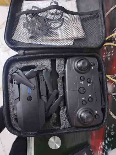 وين عشاق التصوير       طياره درون يستمر الشحن ساعه معها بطارتين تصور ليلي نهاري كامره 4k تربط ع الموبايل السعر 75 المكان كوت غير مستخدم شرط كارتون ***********
مكلف بلنشر
