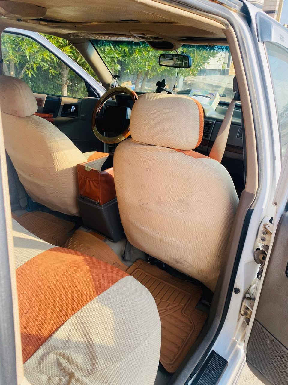 السلام عليكم للبيع جيب موديلها 1995رقمها بغداد الدولي الجديد تحويل مباشر محركها محور بطه 2500 كير محرك جديد لوك مال حاويه تخم تاير جديد حداديه خير من الله السياره مكانها بغداد ابو غريب سعرها 55وبيها مجال قليل الاتصال بهاذه الرقم *********** وغير متواجد عل فيس اماكن حته عل خاص
