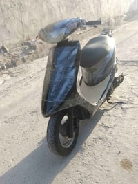 عصفورية • سرعة ٦٠ • سلف وهندر