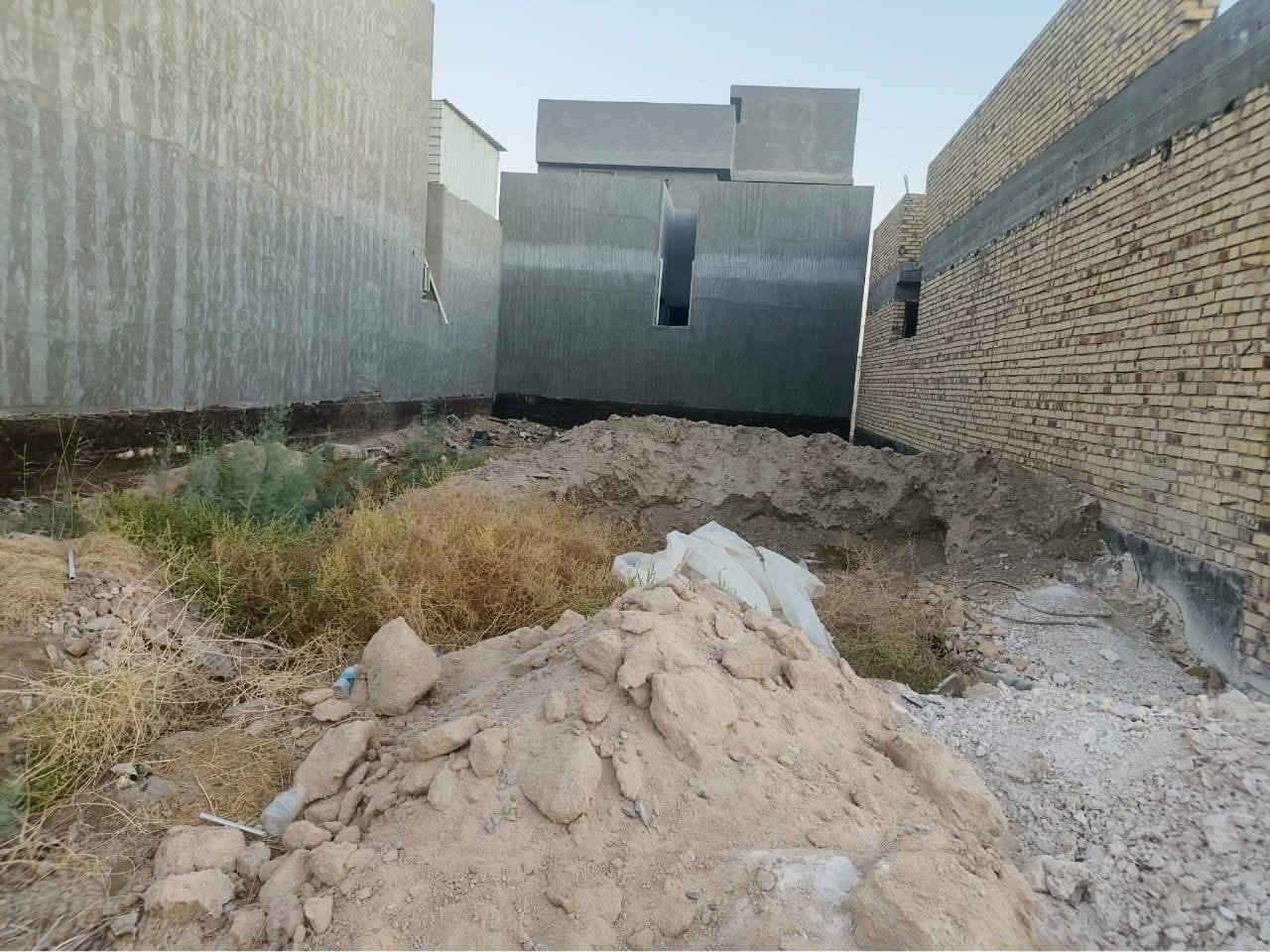 السلام عليكم
قطعة أرض مميزة للبيع
المساحة 200 متر ( 10 * 20)
العنوان: حي الكفائات - قبل مدينة العاب كوين بارك (بإتجاه الحلة) - مقابل معرض أمير بطوش للسيارات - ثالث قطعة عن شارع بغداد الرئيسي
للإستفسار:
***********
***********
