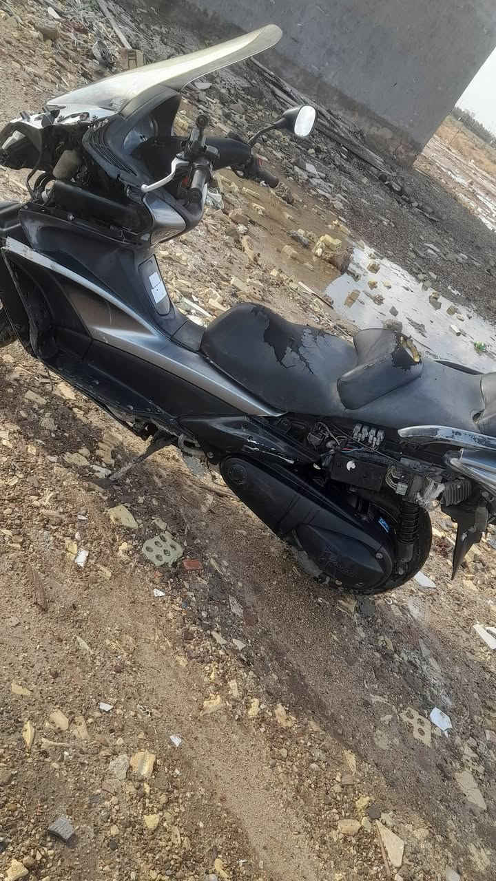 سلام عليكم دراجه سلفر ونج للبيع.           ٩٠٠.                   ***********
