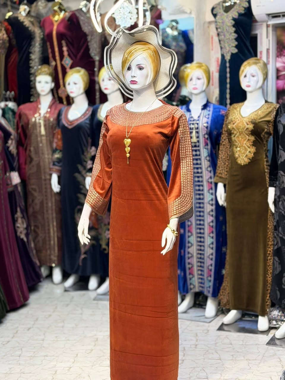 تكرار تكرار الاخير
مديل الفرعوني التركي الأصلي كلوش الماس ثقيل
وبسعر فقط 15.000
سعر القطعه فقط 15.000 كميه قليله سارعي بالحجز عنوانا موصل حي عدن بنص السوق محلات محمد الخزرجي للحجز واتساب *********** متاح توصيل لجميع المحافظات تلبس من وزن ٥٥ إلى ٩٥
