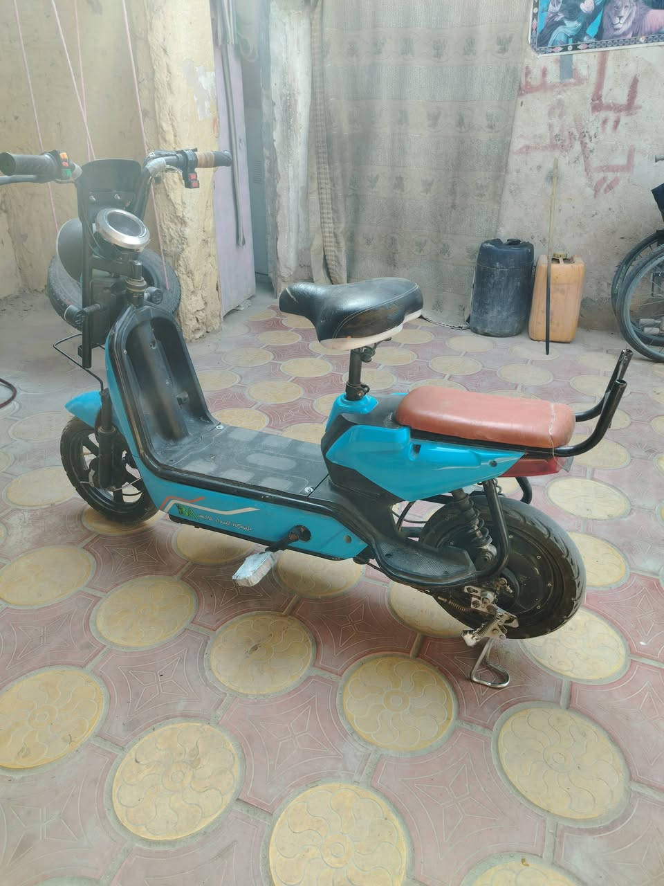 السلام عليكم دراجه شحن نظيفه شاحنه جديده سعر 200 وبها مجال *********** مكان كوفه عباسيه
