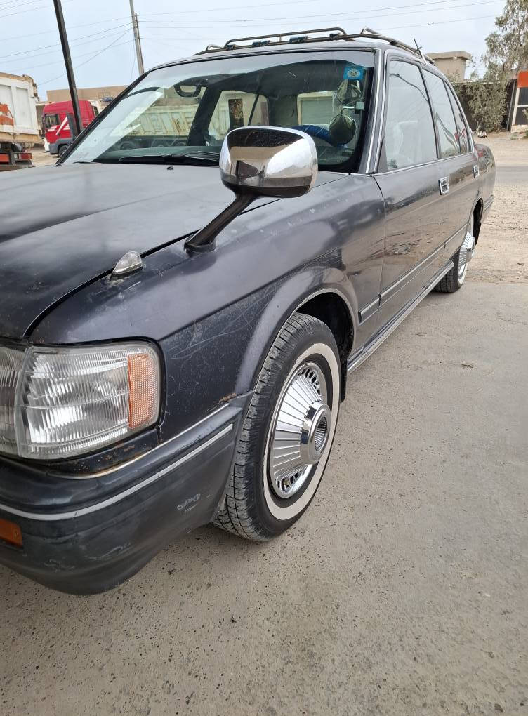 *********** سلام عليكم  كراون موديل 94 رقم ديالى ونجي خير من الله تخم تاير كهربايات كلهه شغاله صدر خلفي وامامي نضيف سيارة بدون ضربة وصبق سيارة مال بيت جناي بيع او مراوس حسب القناعة مكان ديالى حمرين المقدادية, ديالى
