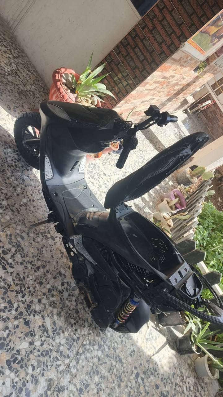 سلام عليكم دراجه ماكس عدله مال العب البيع بوشه 55الصالنصه رياضي سلف رياضي دبل خلفي 7اللوان /السعر(350)و بيه مجال رقمي ،***********
