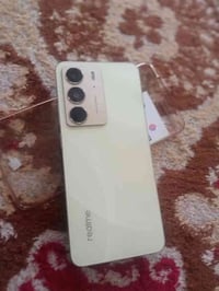 جهاز ريلمي سي 75 جهاز نضيف بعده شركه  مكفول شخط مابي  ذاكره 256 بطاريه...