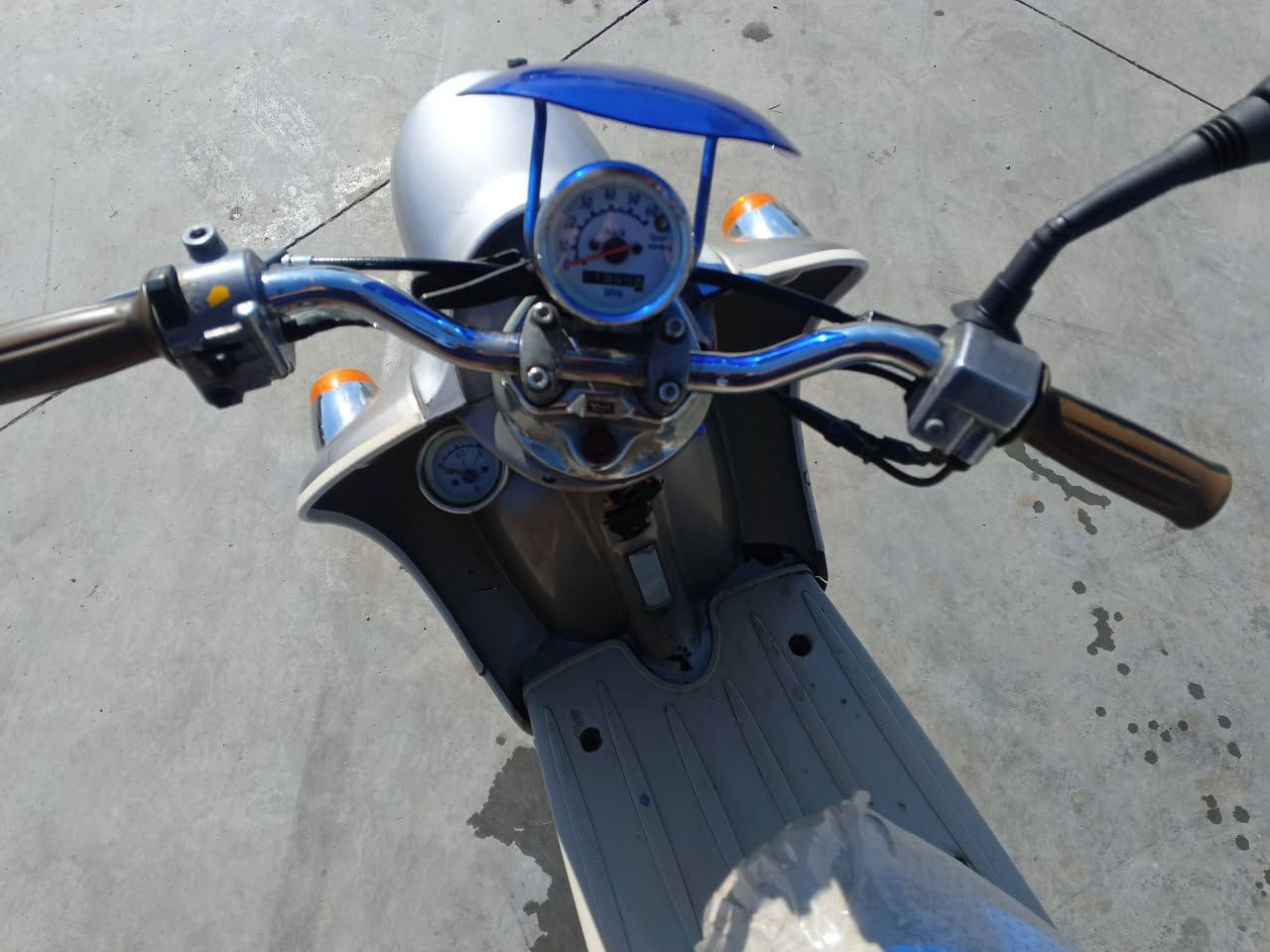 عبد الحليم ياماها ياباني تجفيت جديد شغاله كهربائيات نكرة سلف وهندر رايدهه ب250الف مكاني ديالى الشراي يتصل ***********
