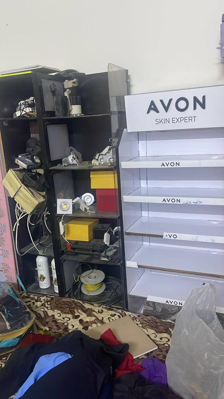 فاترينات عدد 7 تركيات بيهن اينارء يشتغلن نضيفات جدن مكان مدينه الصدر ***********
