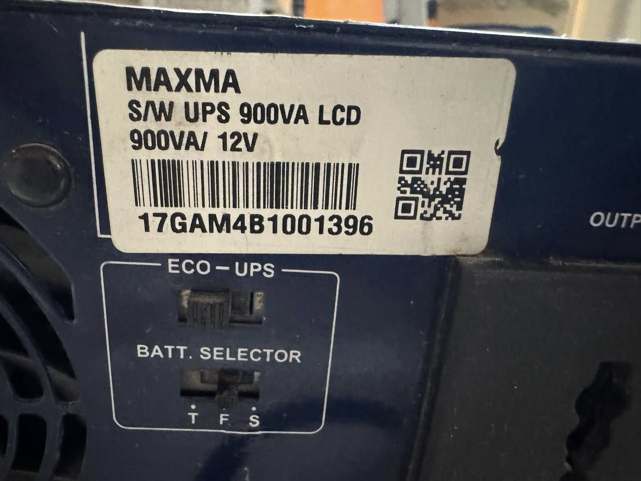 عاكسة ماكسما Maxma مستعمله 900va او 4 امبير للبيع للتواصل *********** او على الخاص
