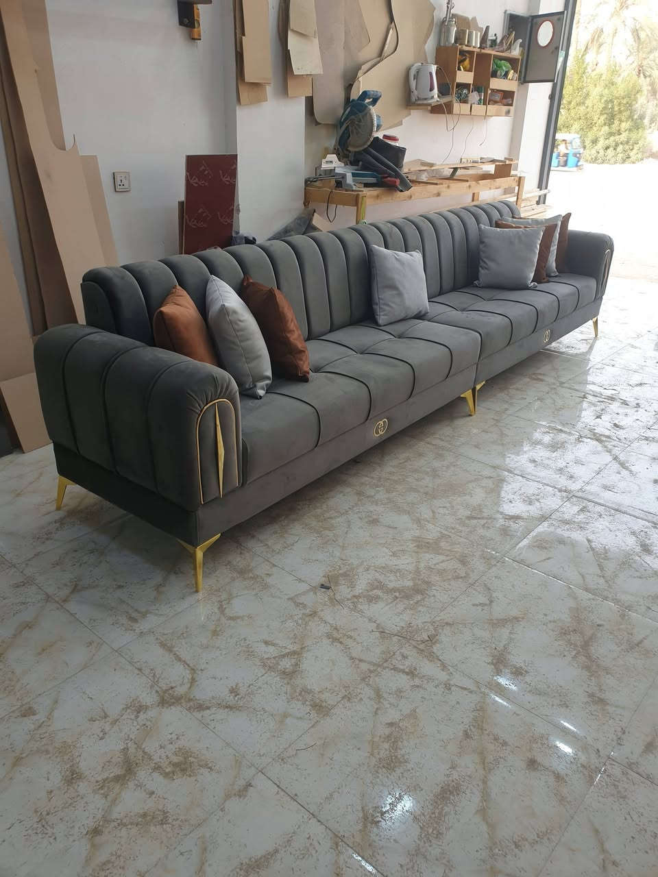 ((للهم صلي على محمد وال محمد ))
تصميم راقي يليق بمنزلك! 🏡✨

📢 تخم جديد تم تركيبه لأحد زبائننا الكرام، بتصميم يجمع بين الأناقة والفخامة!
🛋️ خامات عالية الجودة
🎨 ألوان متناسقة تناسب جميع الأذواق
🛠️ تنفيذ متقن بأدق التفاصيل

🔹 هل ترغب في تجديد أثاث منزلك؟
🔹 أو إعادة تصميم تخمك القديم ليصبح كالجديد؟

📩 تواصل معنا الآن واحصل على تصميم فريد يناسب ذوقك!
العنوان ((كربلاء ))
للاتصال 📞 ((***********))

#دوشمة_كربلاء #تصميم_أثاث #تجديد_الأثاث #فخامة_و_أناقة #تصليح_قنفات #ديكور
